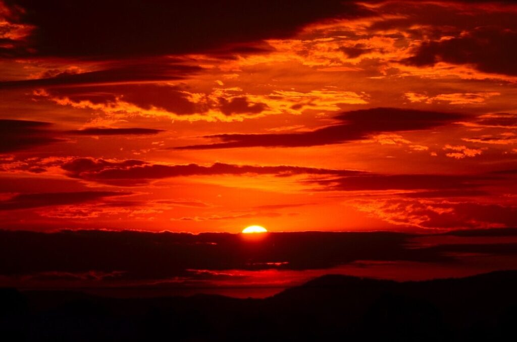 czerwony zachód słońca